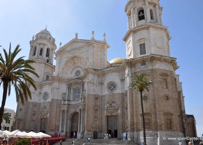 Del Mercado Little Cádiz